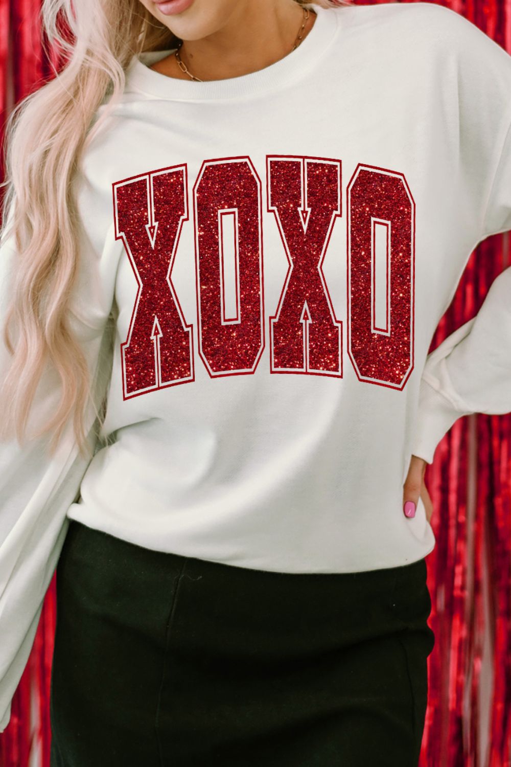 WestCloset Valentine’s Day XOXO Glitter Round Neck Sweatshirt