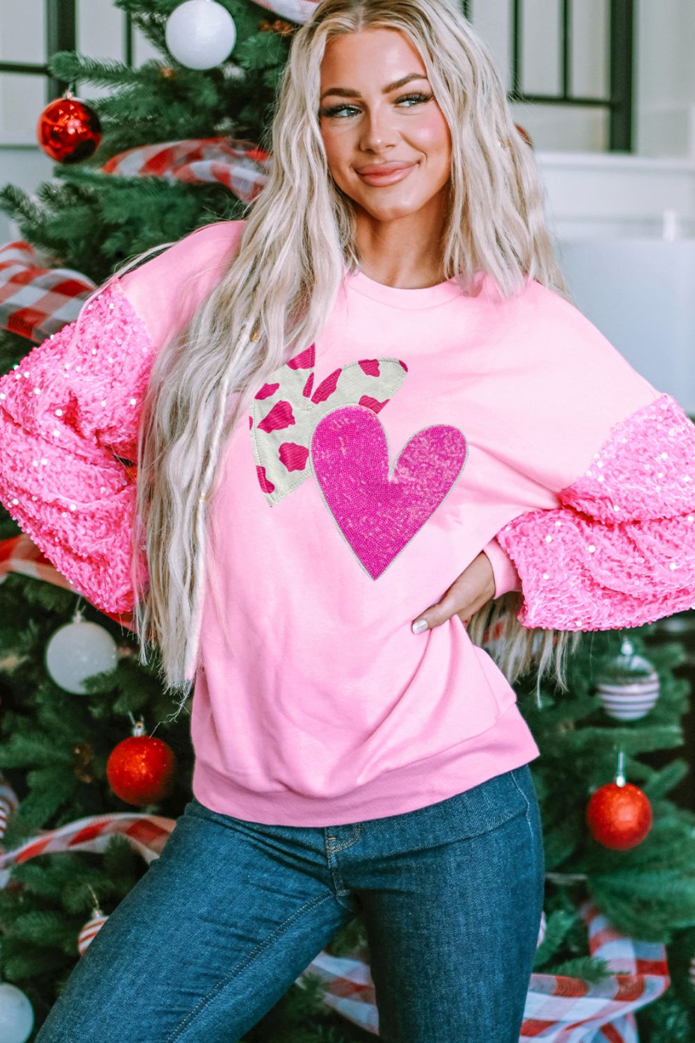 WestCloset Valentine’s Day Sequin Heart Long Sleeve Sweatshirt
