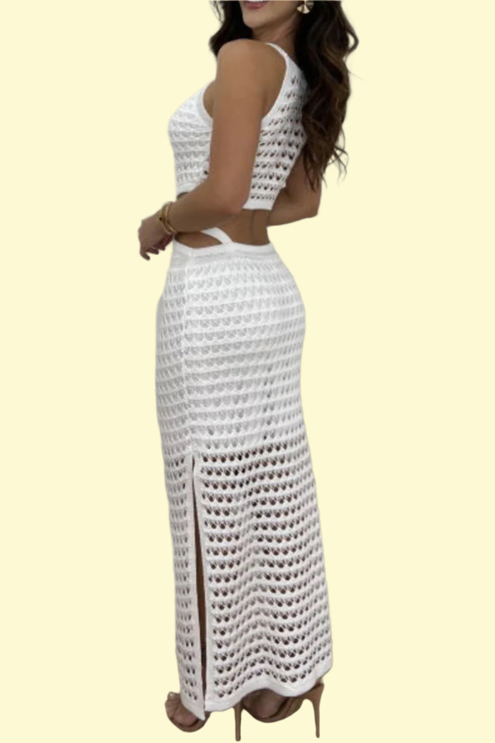 Chic women’s sweater dress with slit detail