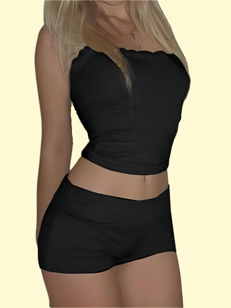 Flirty and playful nightwear cami set