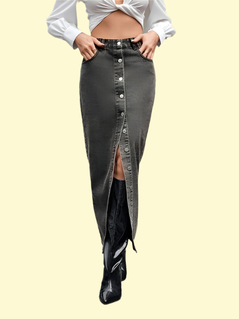 Flirty high-rise denim skirt for street style