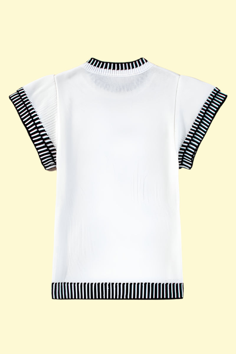 Round neck women’s casual knit tee in white