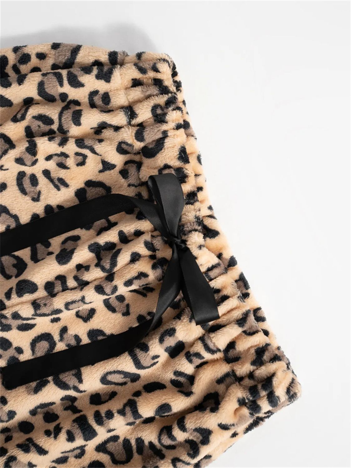 WestCloset Leopard Wide Leg Plush Pants