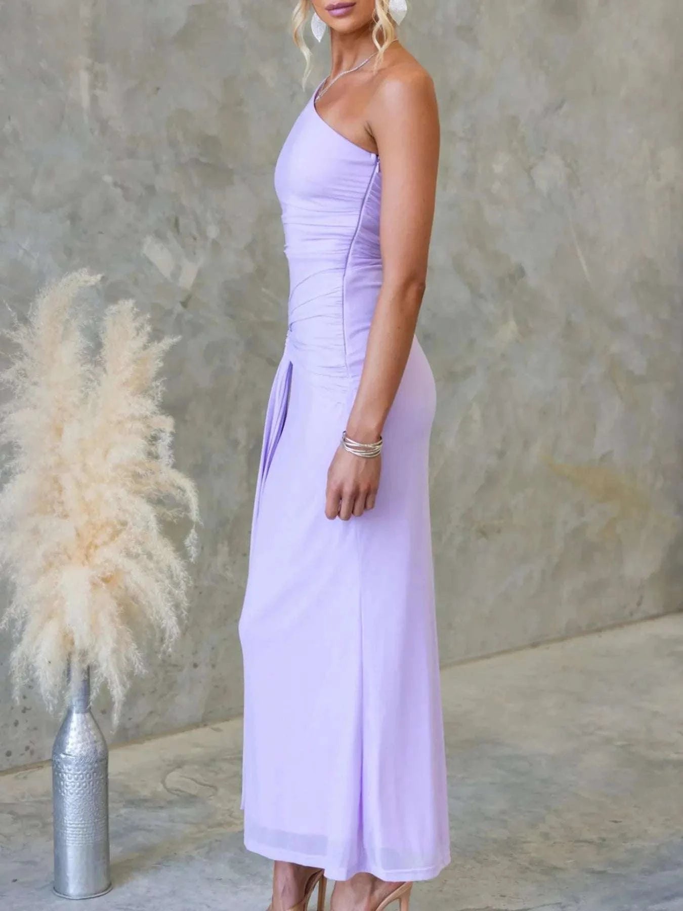 One-Shoulder Cutout Bodycon Maxi Dress WESTCLOSET