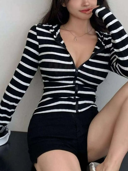 Striped Zip-Up Hooded Top WESTCLOSET