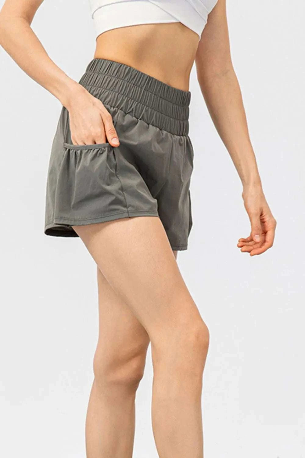 Elastic Waist Pocketed Active Shorts WESTCLOSET
