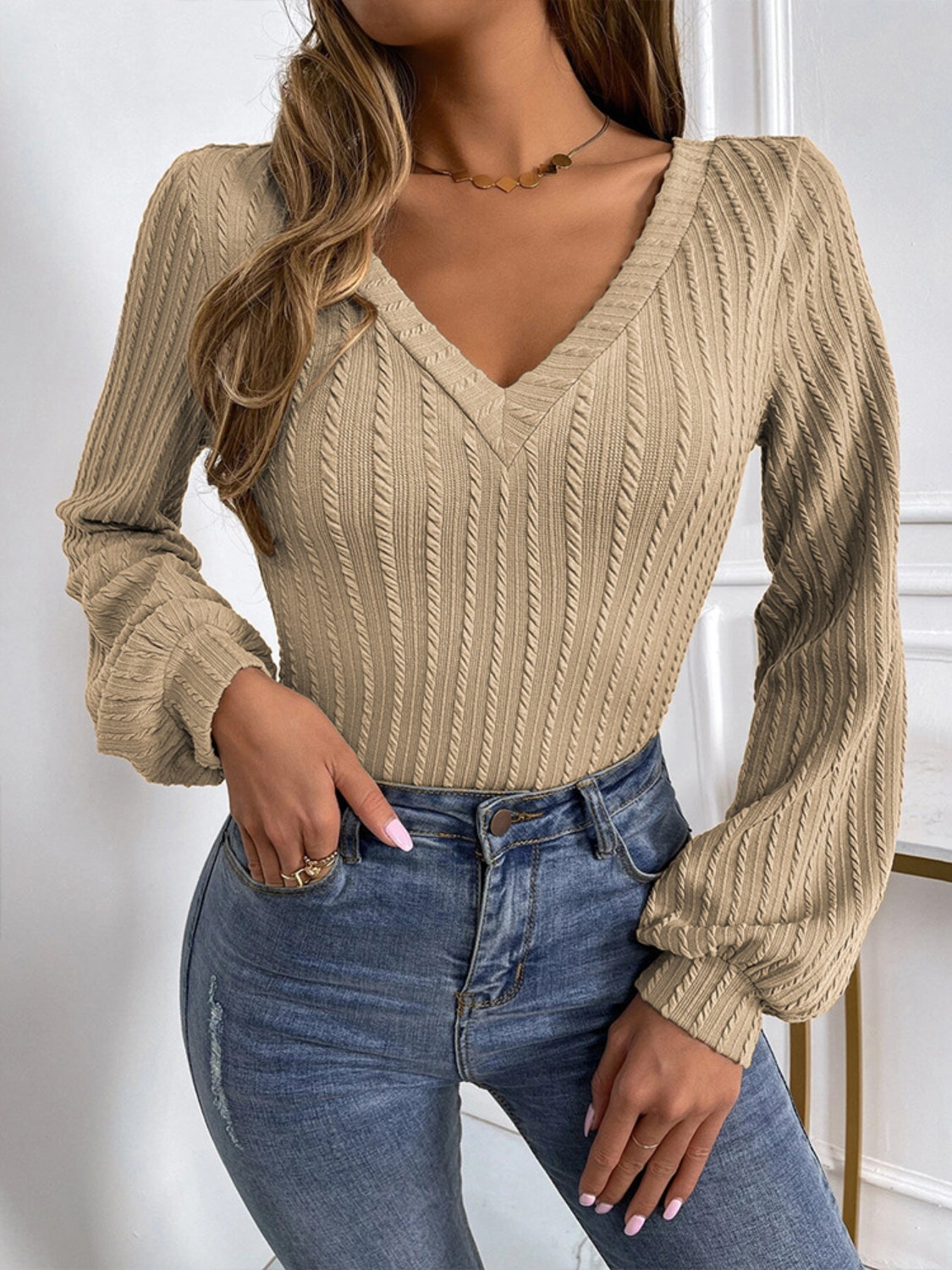 V-Neck Long Sleeve Knit Top | WESTCLOSET