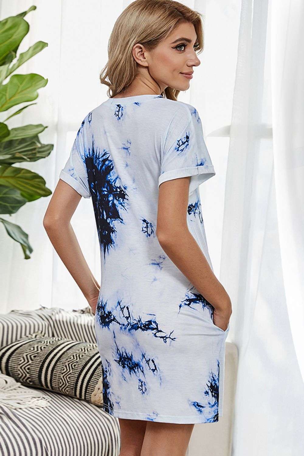 Casual chic women’s dress with tie-dye design