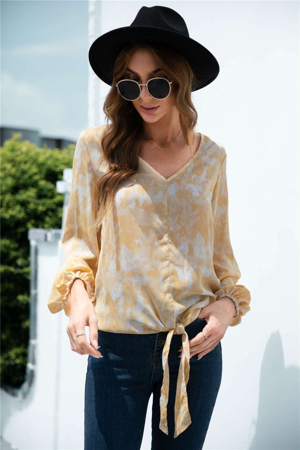 Front view of balloon sleeve tie dye blouse women