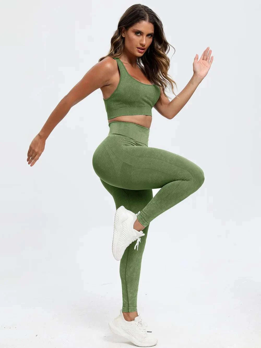 Matcha green scoop neck activewear set women