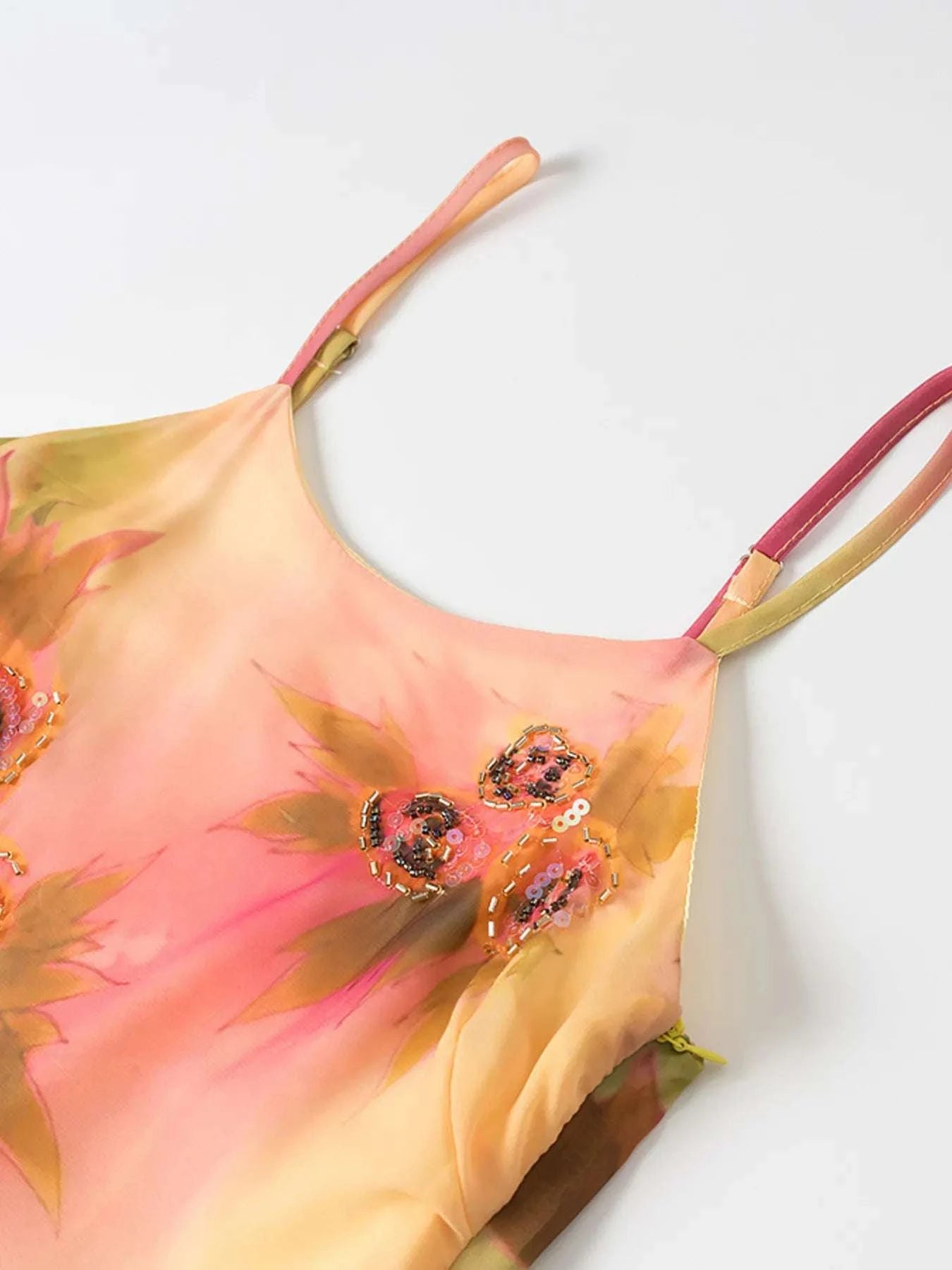 Shimmering asymmetrical sequin dress for night parties