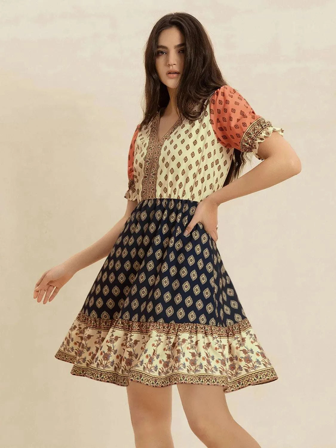 Short sleeve women’s dress with V-neck design