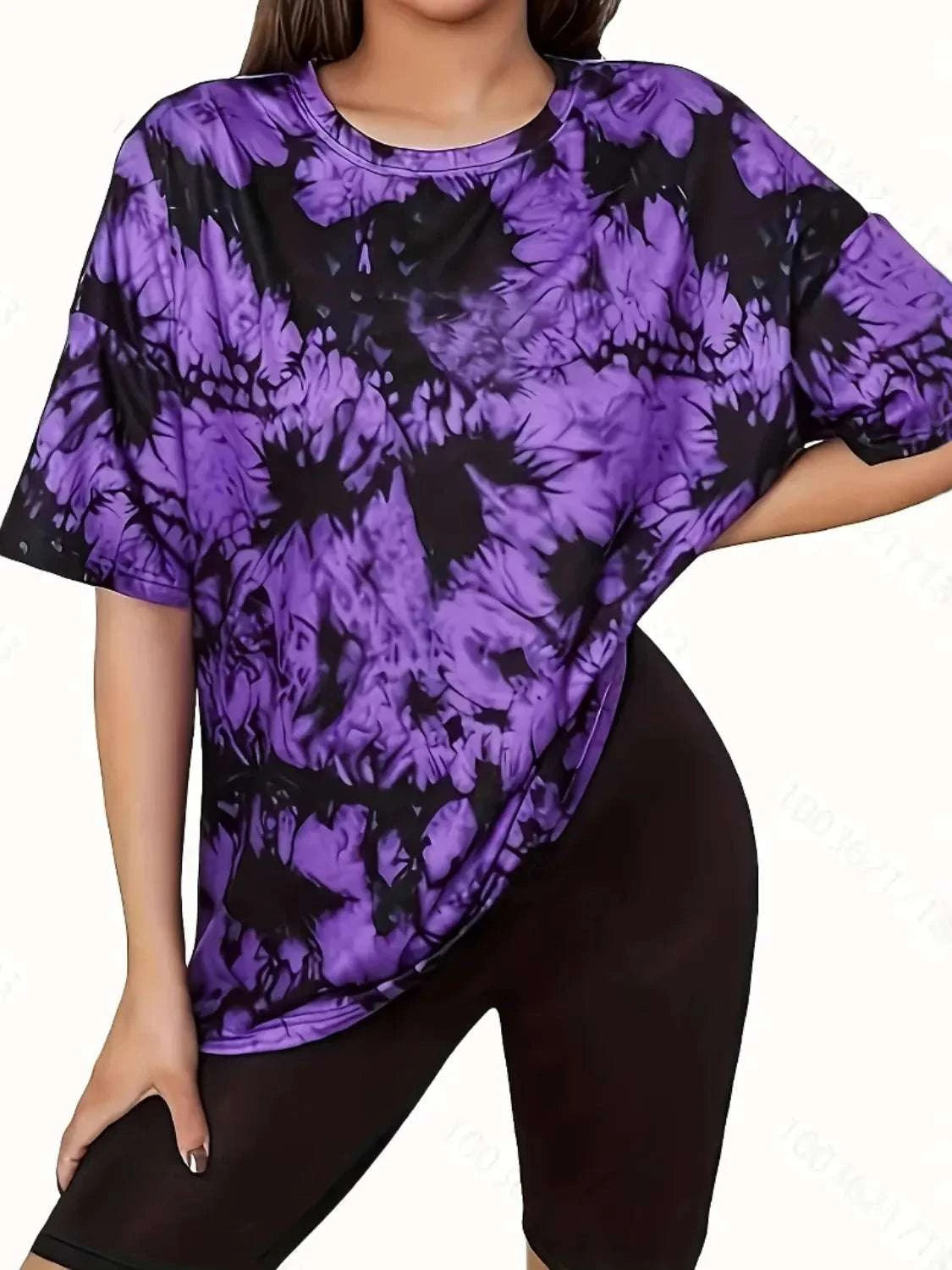 Women oversized tie dye t shirt purple round neck front view
