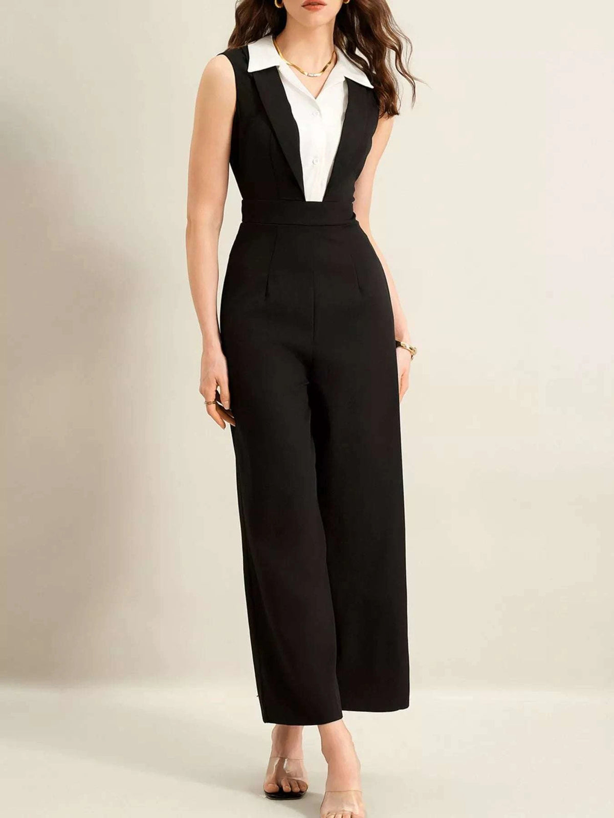Women’s one piece jumpsuit with zipper closure