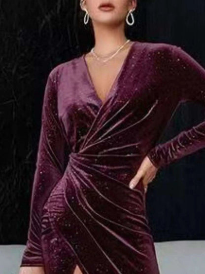 Women velvet evening dress outfit ideas