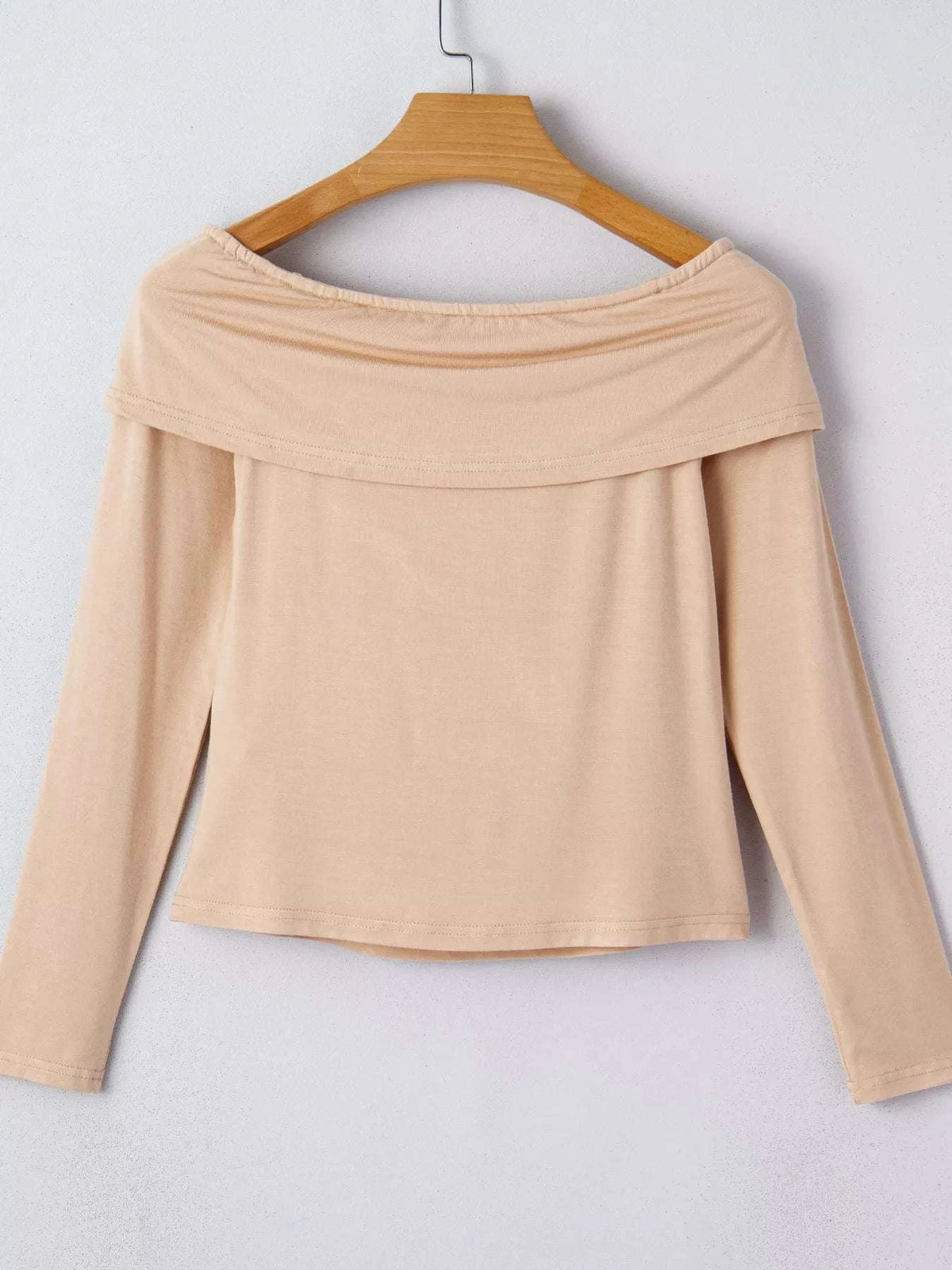 Off Shoulder Long Sleeve Slim Top WESTCLOSET