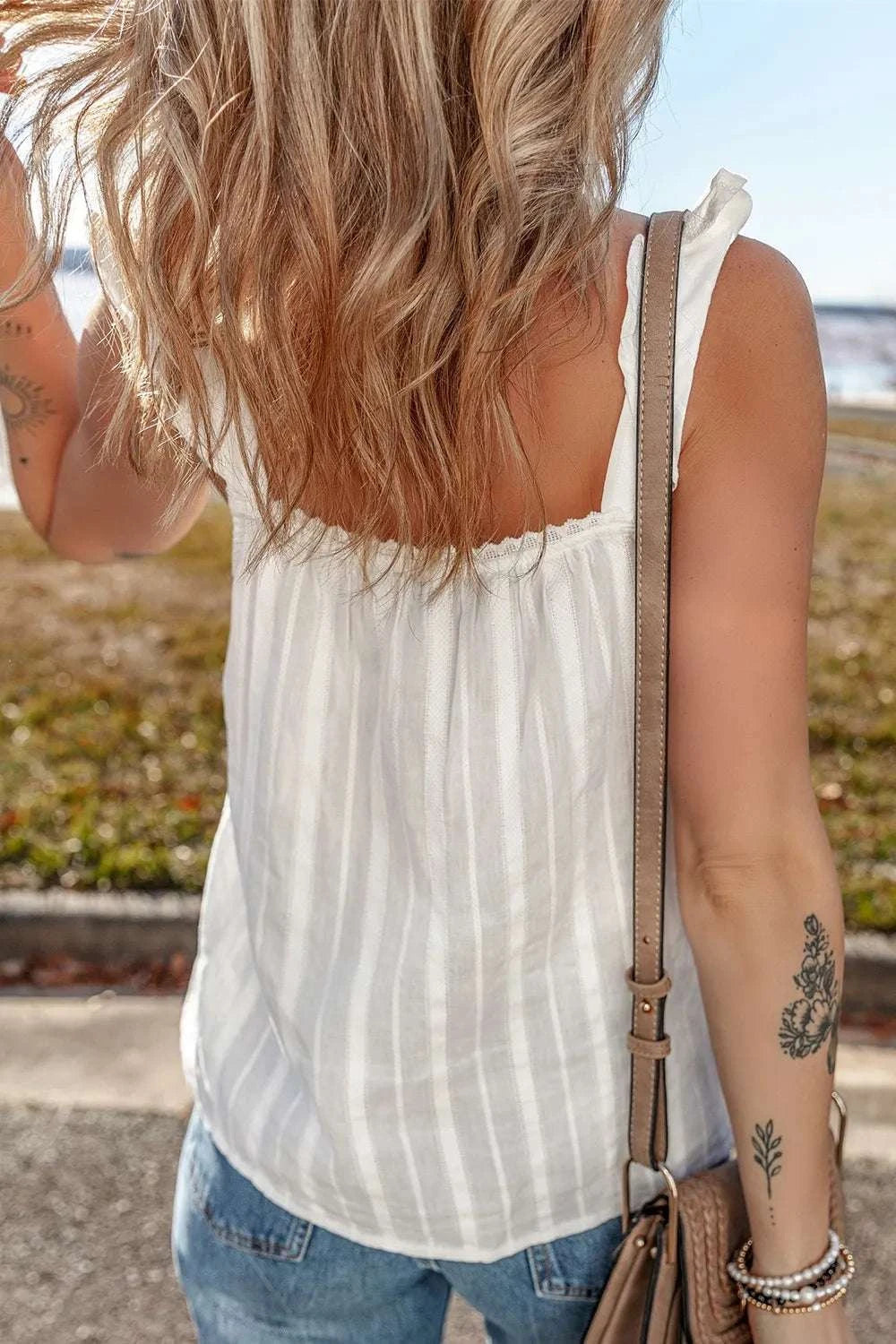 Lace Detail Ruffled Buttoned Loose Fit Tank Top WESTCLOSET