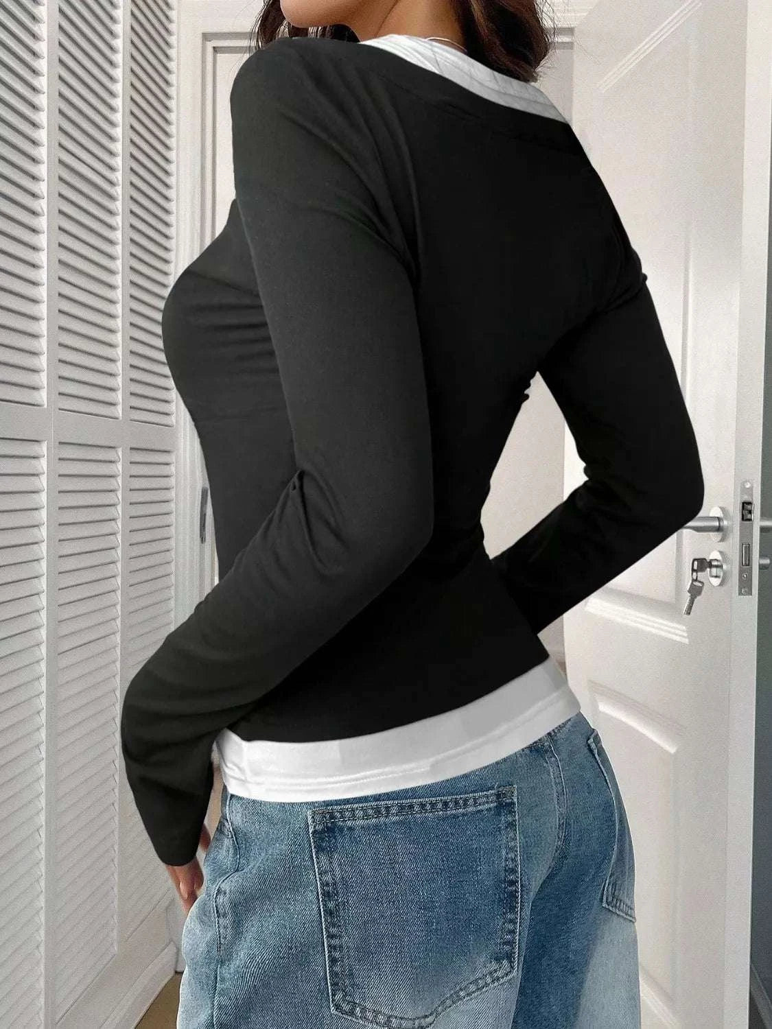 Contrast Long Sleeve Fake Two-Piece T-Shirt WESTCLOSET