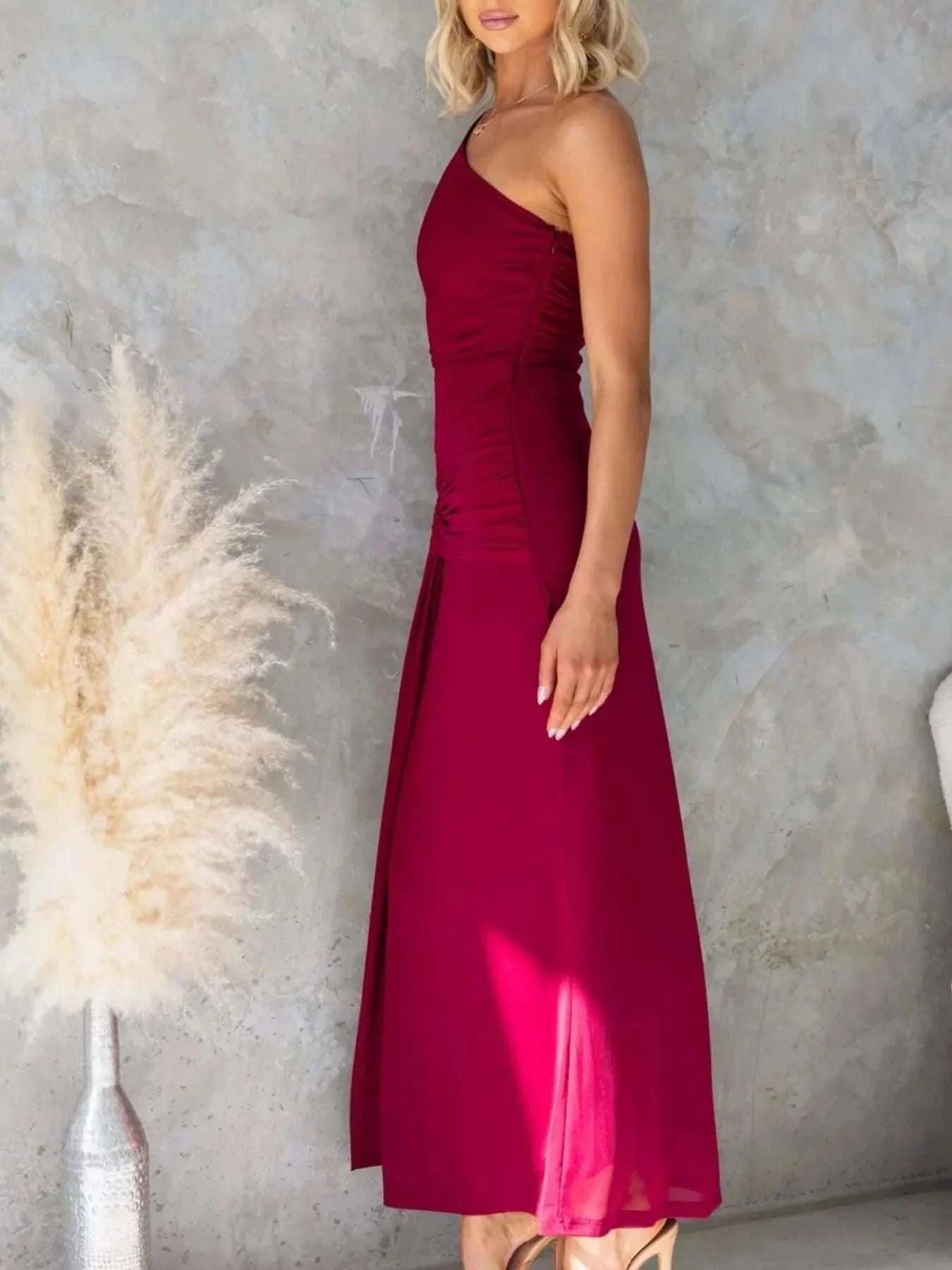 One-Shoulder Cutout Bodycon Maxi Dress WESTCLOSET